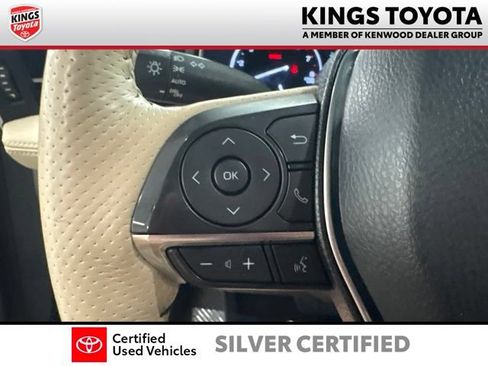 Certified 2019 Toyota Avalon Limited w/ Advanced Safety Package FWD image 17