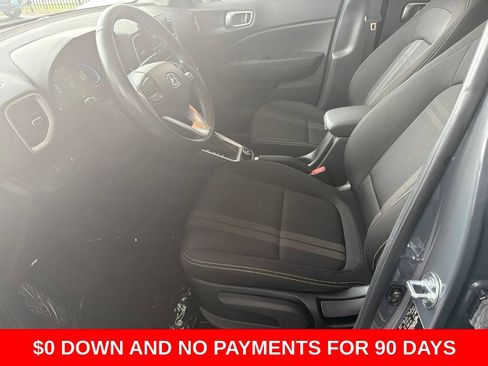 Used 2025 Hyundai Venue SEL FWD image 11