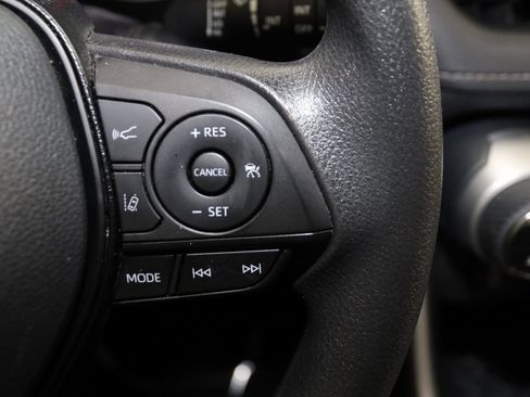 Used 2021 Toyota RAV4 XLE image 30