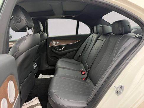 Used 2021 Mercedes-Benz E 350 Sedan image 13