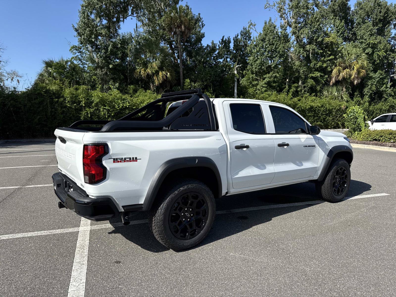 New 2026 Chevrolet Colorado Trail Boss w/ Midnight Edition AWD/4WD image 3