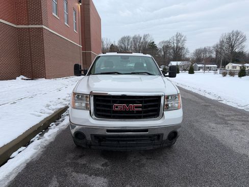 Used 2010 GMC Sierra 3500 W/T w/ Snow Plow Prep Package image 2