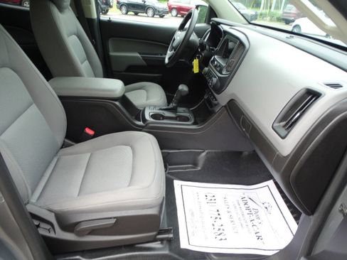 Used 2019 Chevrolet Colorado 4x4 Crew Cab w/ WT Convenience Package image 37