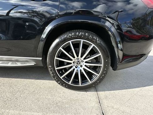 Used 2022 Mercedes-Benz GLS 450 4MATIC image 18