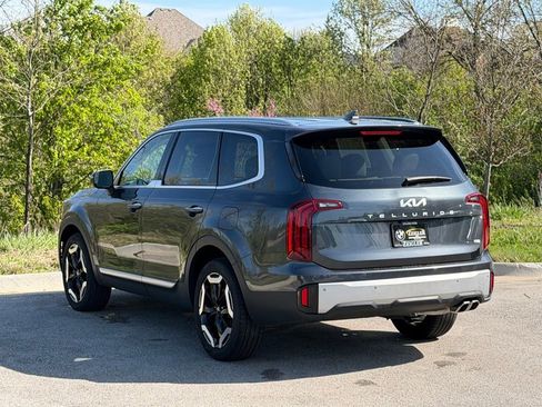 Used 2023 Kia Telluride S w/ S Sunroof Package AWD/4WD image 5