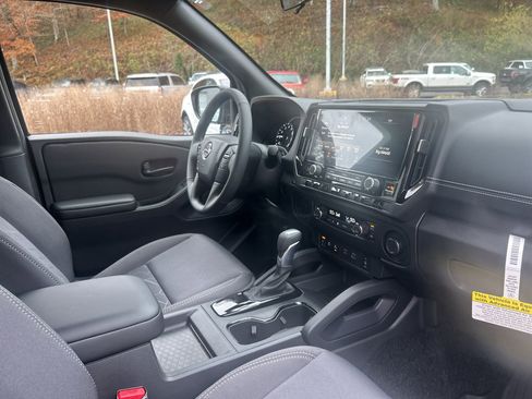 New 2026 Nissan Frontier SV image 18