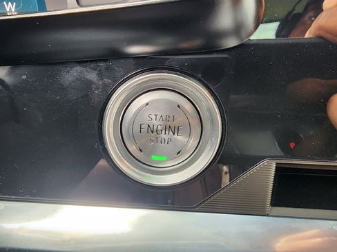 Used 2023 Chevrolet Corvette 3LT w/ Z51 Performance Package image 26