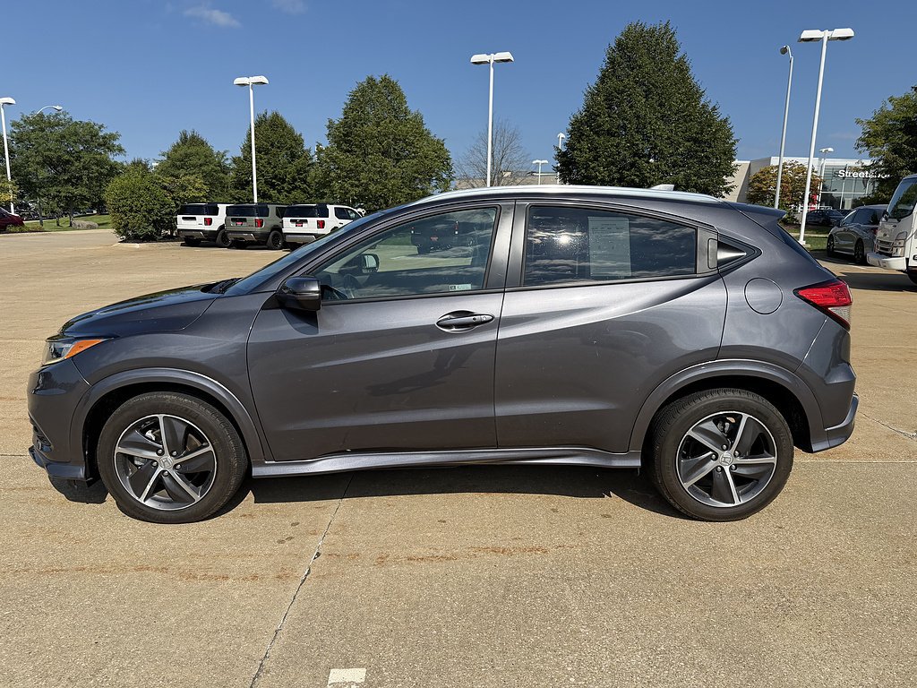 Certified 2020 Honda HR-V Touring image 3