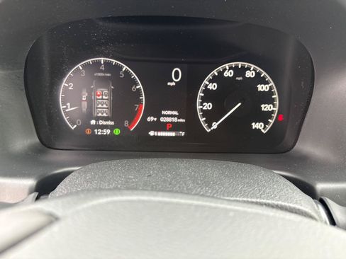 Used 2025 Honda Odyssey Sport-L image 17