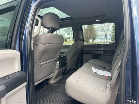 Used 2017 Ford F150 XLT w/ Equipment Group 302A Luxury image 9