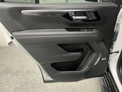 Used 2025 Chevrolet Tahoe RST w/ RST Capability Package image 44