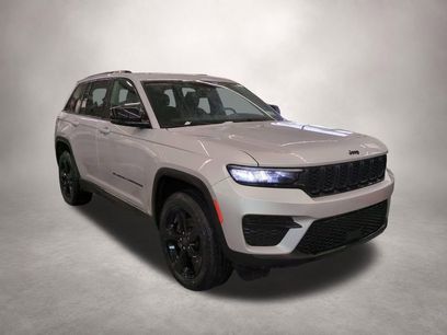 Used 2023 Jeep Grand Cherokee Altitude