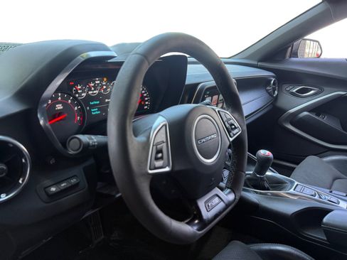 Used 2018 Chevrolet Camaro SS RWD image 10