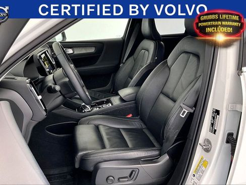 Certified 2024 Volvo XC40 B5 Ultimate w/ Protection Package Premier AWD/4WD image 32
