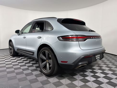 Certified 2024 Porsche Macan AWD/4WD image 3