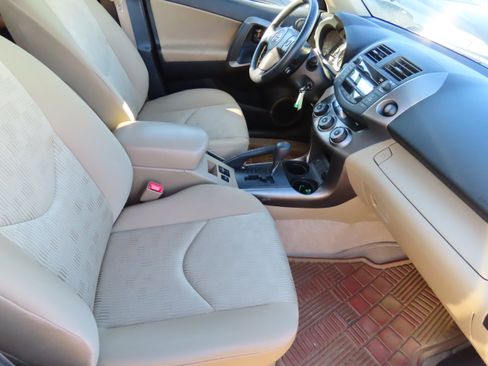 Used 2010 Toyota RAV4 2WD image 9
