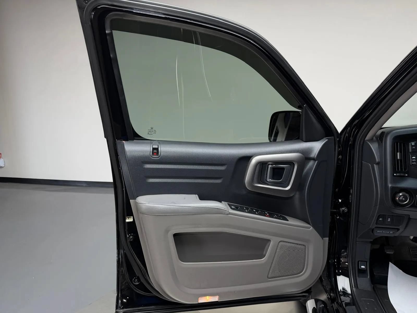 Used 2013 Honda Ridgeline RTL image 22