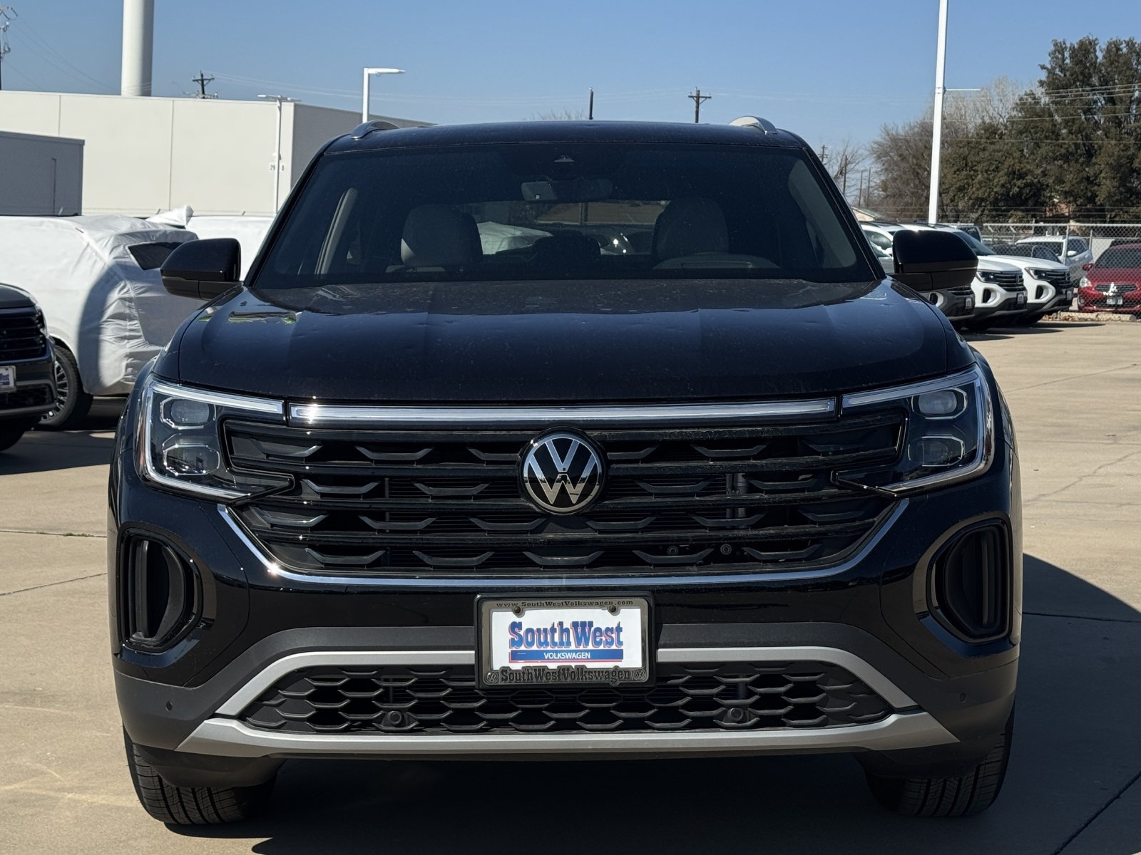 Used 2025 Volkswagen Atlas Cross Sport SEL AWD/4WD image 9
