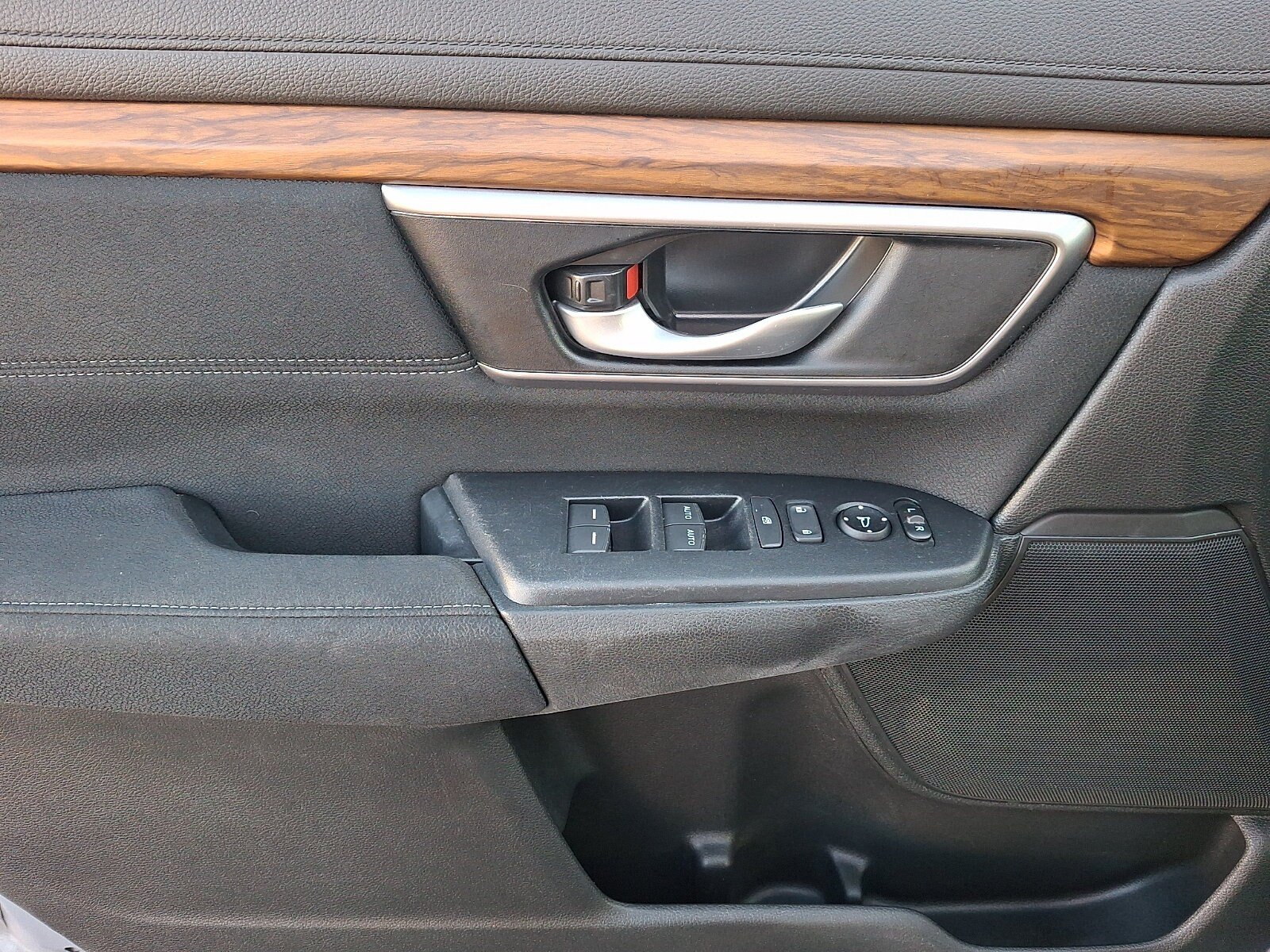 Used 2021 Honda CR-V EX image 12