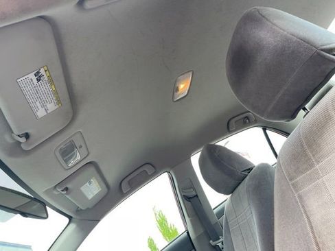Used 2010 Toyota Corolla LE FWD image 7