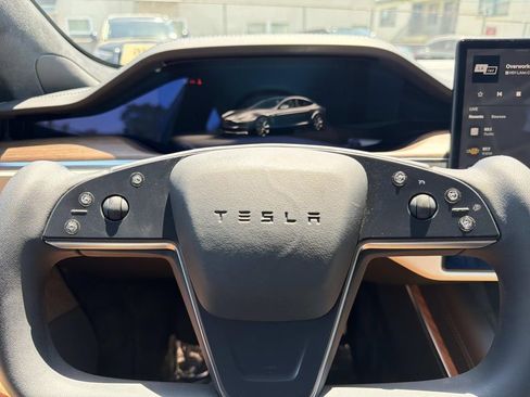 Used 2021 Tesla Model S Plaid AWD/4WD image 21