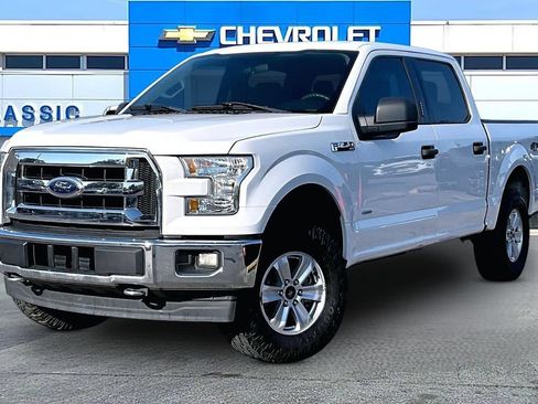 Used 2017 Ford F150 XLT AWD/4WD image 2