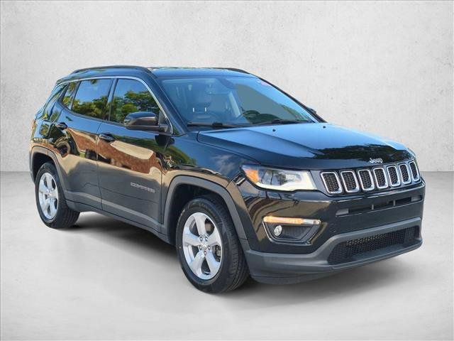 Used 2020 Jeep Compass Latitude w/ Popular Equipment Group FWD image 3