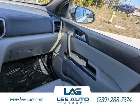 Used 2022 Kia Sportage Nightfall Edition image 14