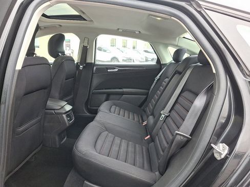 Used 2014 Ford Fusion SE w/ Equipment Group 201A image 10