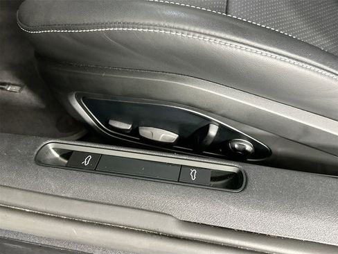 Certified 2025 Porsche 911 Targa 4 GTS image 32