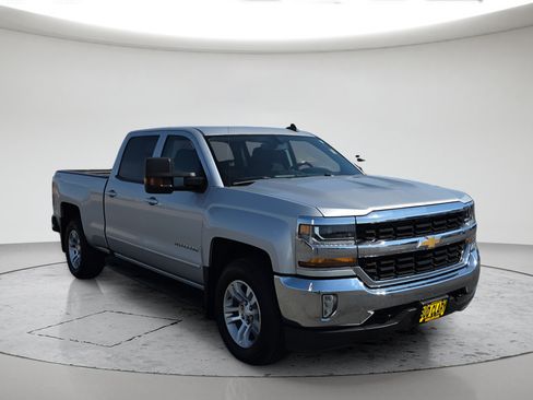 Used 2017 Chevrolet Silverado 1500 LT w/ Max Trailering Package AWD/4WD image 1