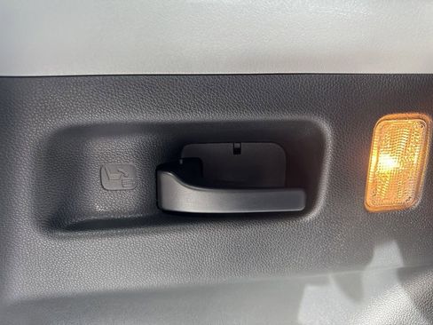 Used 2020 Honda CR-V EX-L image 16