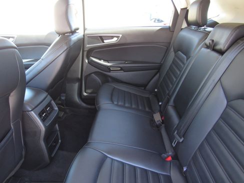 Used 2024 Ford Edge SEL AWD/4WD image 13