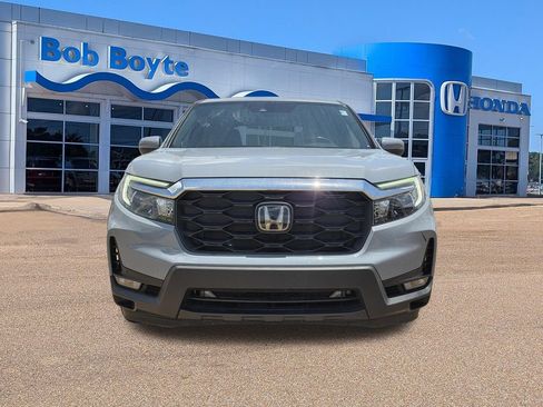 Certified 2024 Honda Passport EX-L image 2