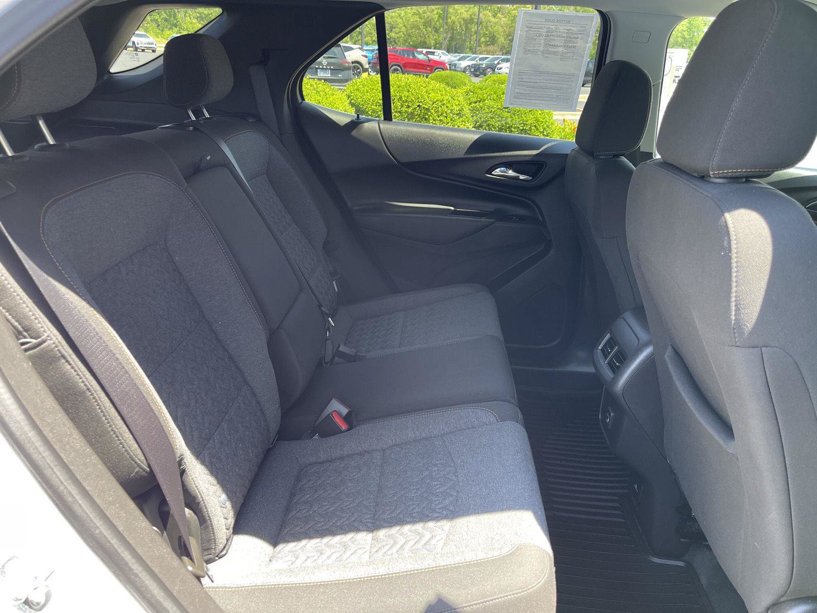 Used 2024 Chevrolet Equinox LT FWD image 34