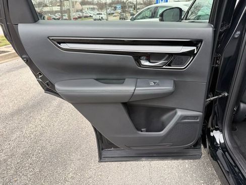 Used 2025 Honda CR-V EX-L image 33