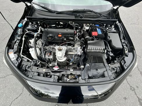 Used 2023 Honda Civic Sport image 25