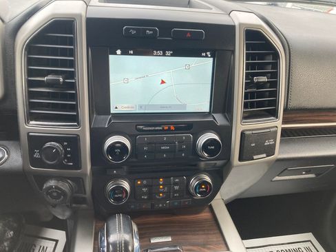 Used 2017 Ford F150 Lariat w/ Equipment Group 502A Luxury image 24