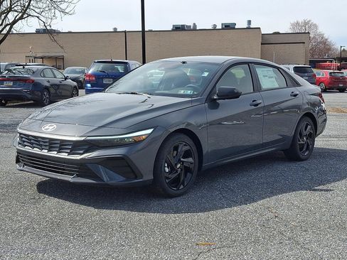 New 2026 Hyundai Elantra Sport image 2