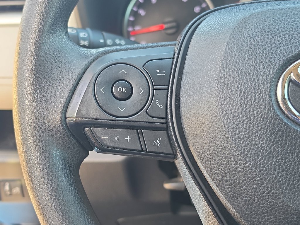Used 2019 Toyota RAV4 XLE FWD image 19