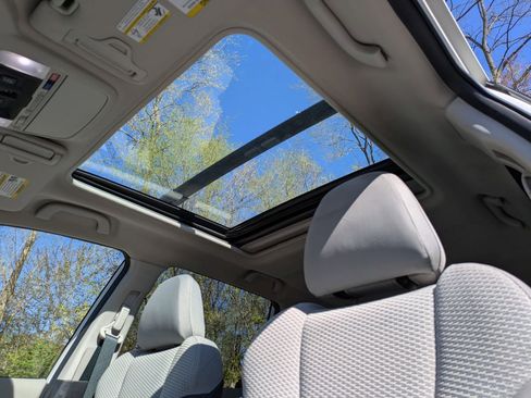 Used 2019 Subaru Forester Premium w/ All-Weather Package AWD/4WD image 14