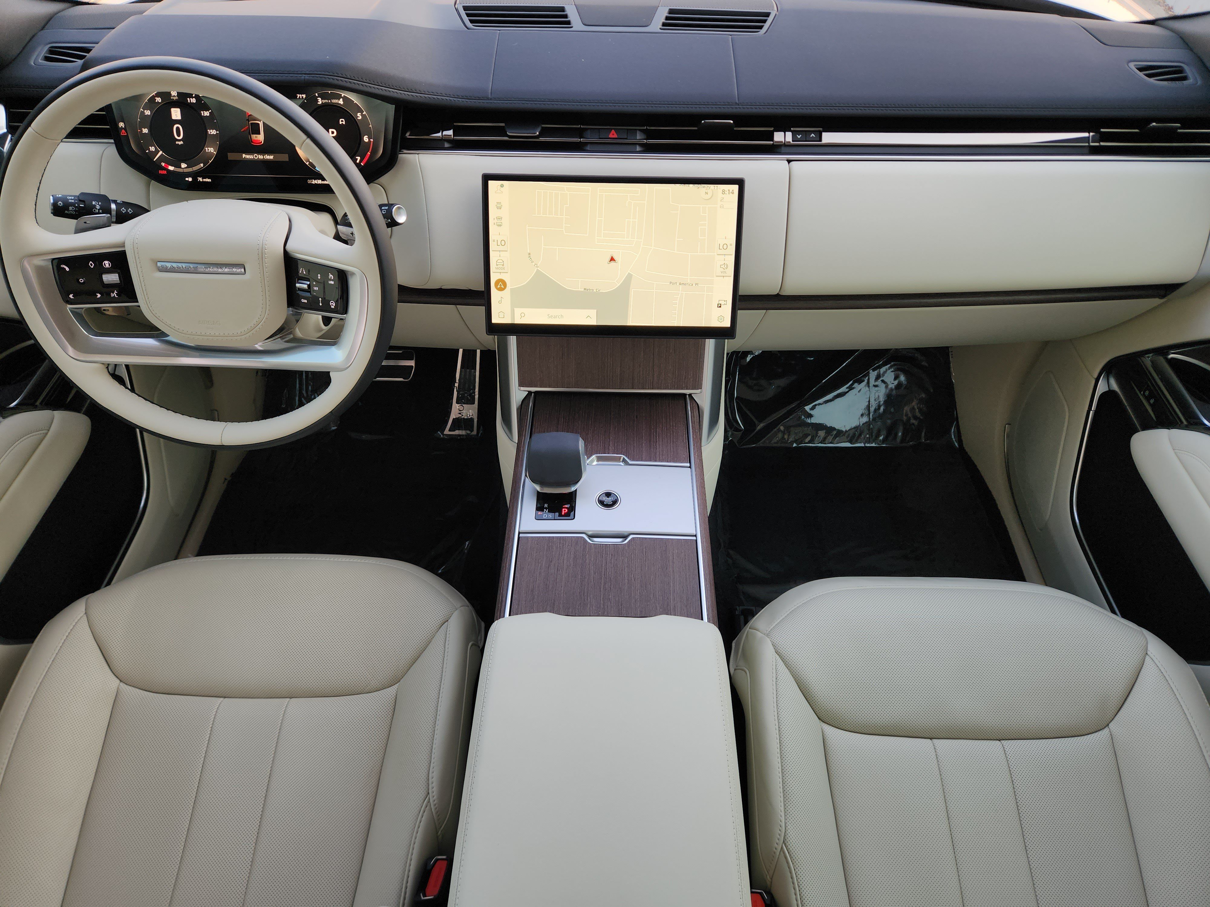 Certified 2026 Land Rover Range Rover SE AWD/4WD image 21