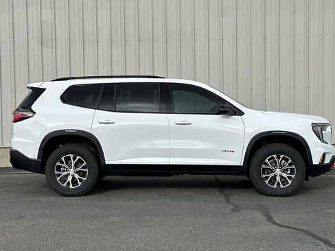 Used 2025 GMC Acadia AT4 w/ Super Cruise Package AWD/4WD image 3