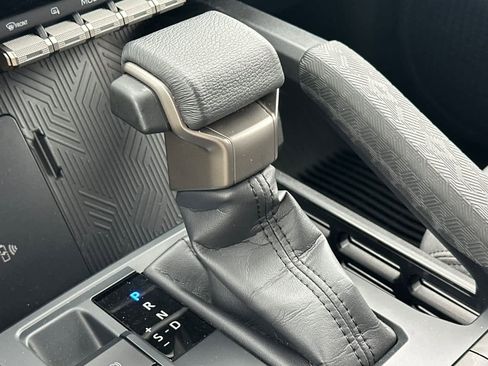 Used 2025 Toyota Tacoma SR5 w/ SR5 Upgrade Package image 19