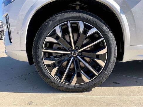 New 2026 Volvo XC90 T8 Ultra w/ Protection Package Premier AWD/4WD image 34