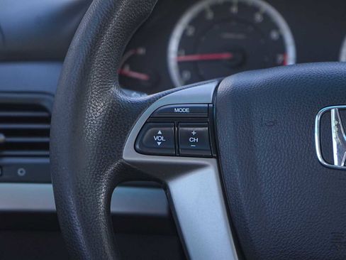 Used 2012 Honda Accord LX image 17