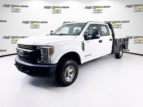 Used 2018 Ford F250 XL w/ Power Equipment Group AWD/4WD image 3