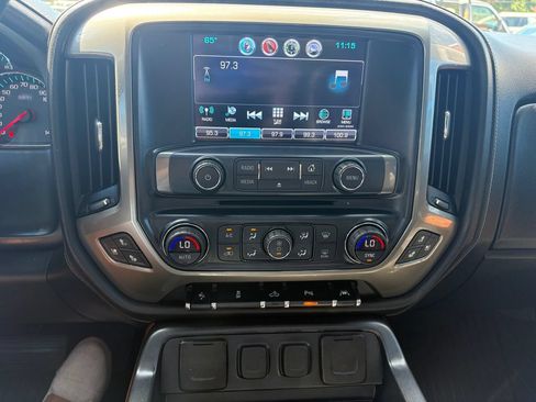 Used 2018 Chevrolet Silverado 1500 High Country AWD/4WD image 9