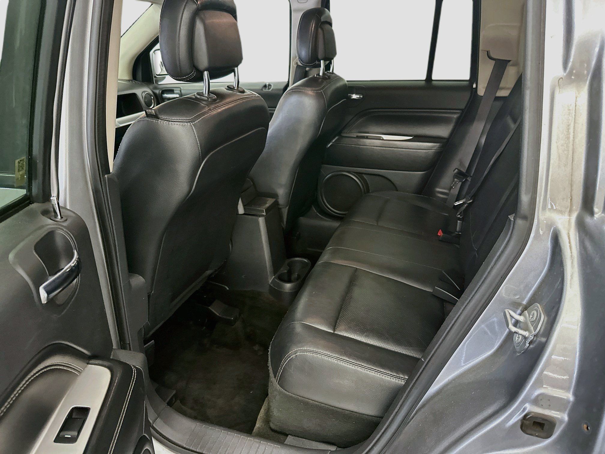 Used 2016 Jeep Compass High Altitude AWD/4WD image 28