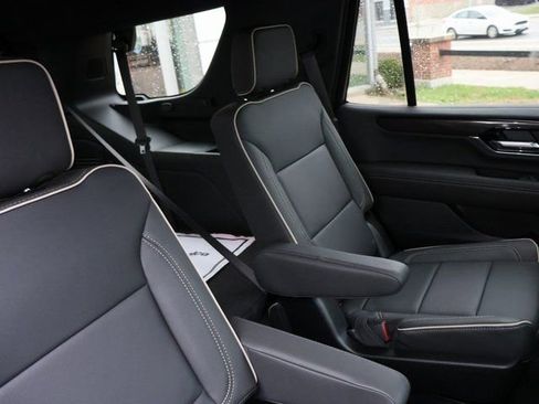 New 2026 GMC Yukon Elevation image 13